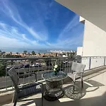 Seaview Apartment In Prime Location