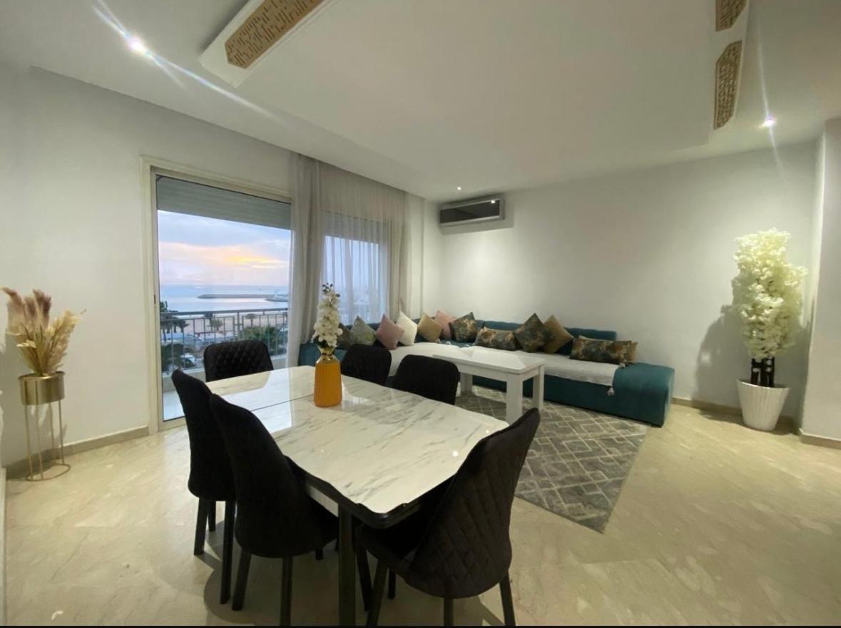 Seaview In Prime Location